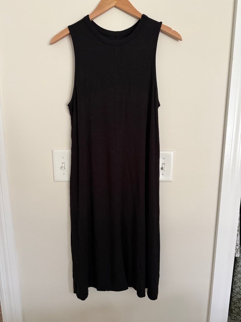 Time and Tru Black Sleeveless Midi Dress